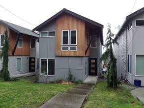 Building Photo - 5927 19th Ave S