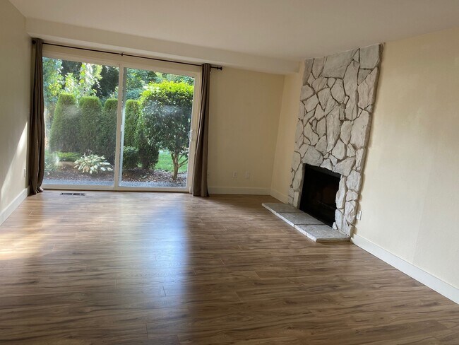 Foto del edificio - 9809 NE 124th St