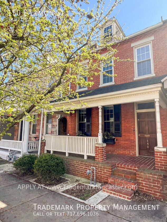 Primary Photo - Beautiful and Spacious City Town Home