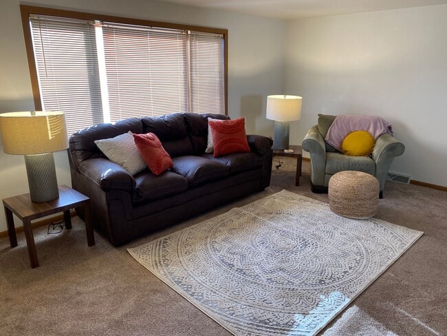 Foto del edificio - 307 S Vine Ave