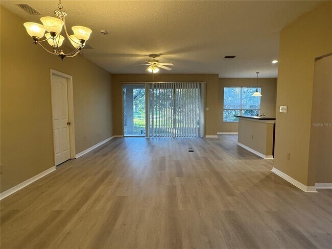 Foto del edificio - 8210 Whistling Pine Way