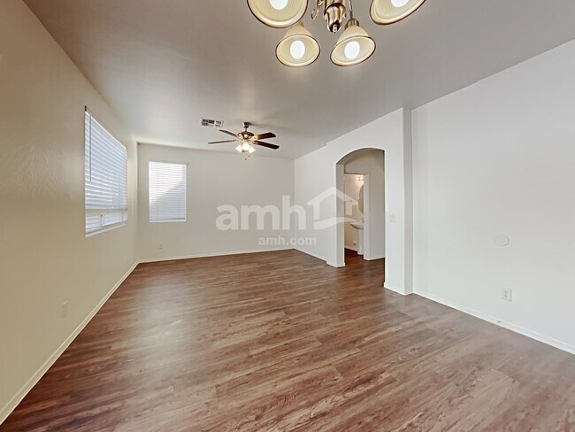 Building Photo - 2653 S 89th Drive