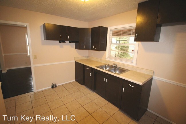 Building Photo - 625 Callahan Rd