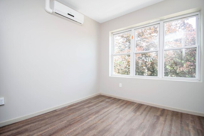 Foto del edificio - 479 Farmington Ave