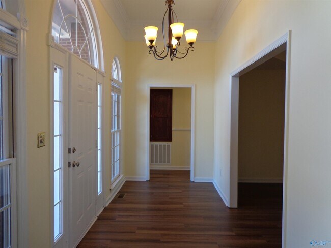 Building Photo - 205 Darsey Ct