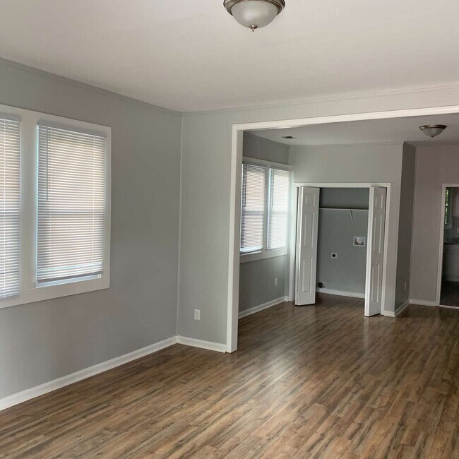 Building Photo - 1512 23rd St