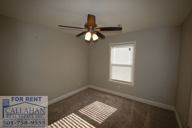 Building Photo - Base Meadows 4 bedroom home