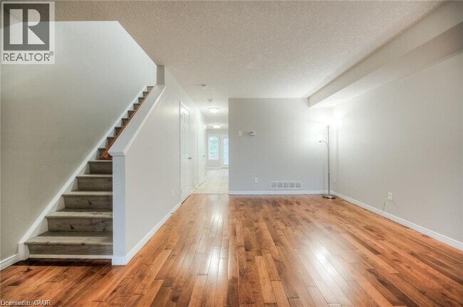 Building Photo - 50 Howe Dr