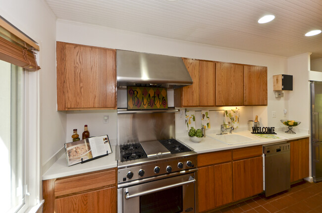 Building Photo - 11493 Waterview Cluster