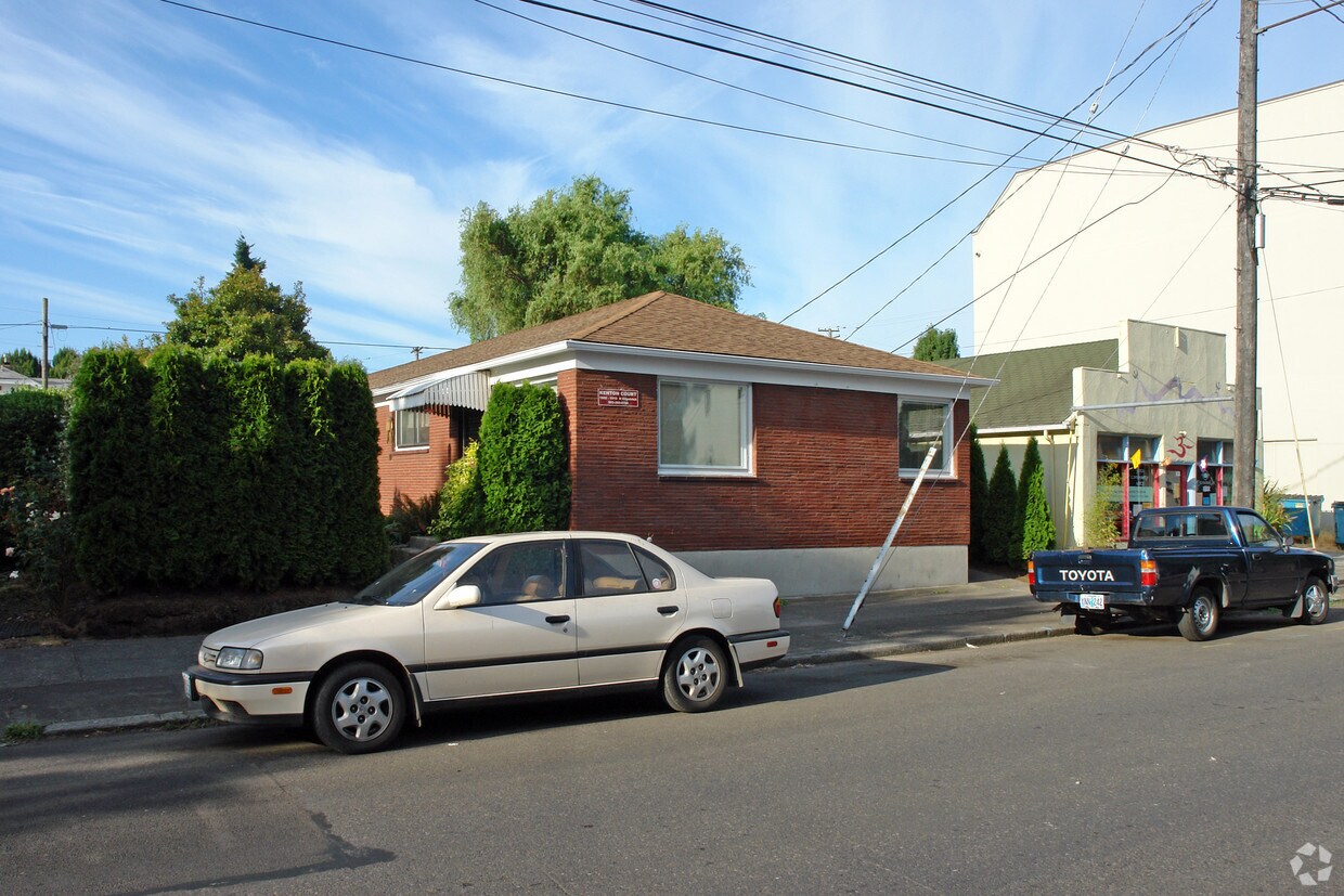 Foto principal - 1902-1910 N Kilpatrick St