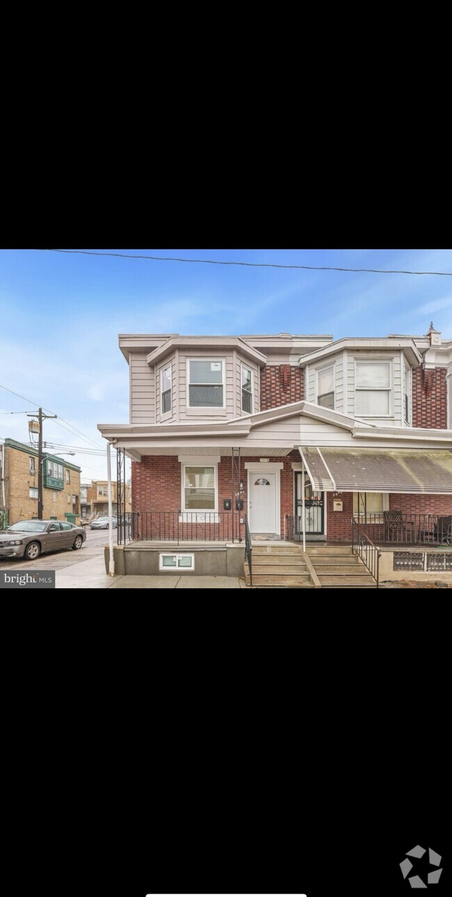 Building Photo - 5642 Matthews St