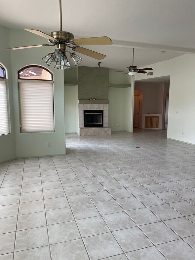 Foto del edificio - Oro Valley SFH Single Story