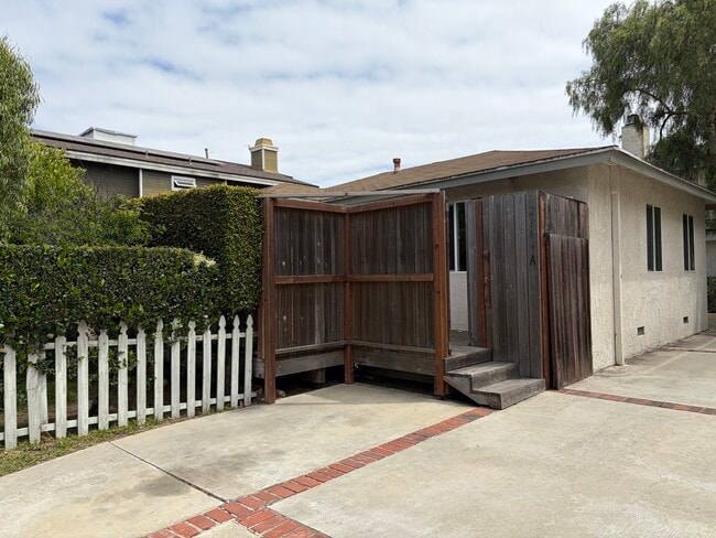 Building Photo - 2304 Voorhees Ave