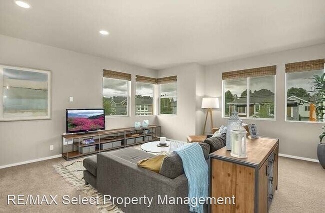 Building Photo - 2 br, 2.5 bath House - 302 Chelan Ave NE