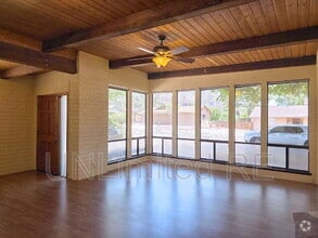 Building Photo - 355 Canyon Diablo Rd