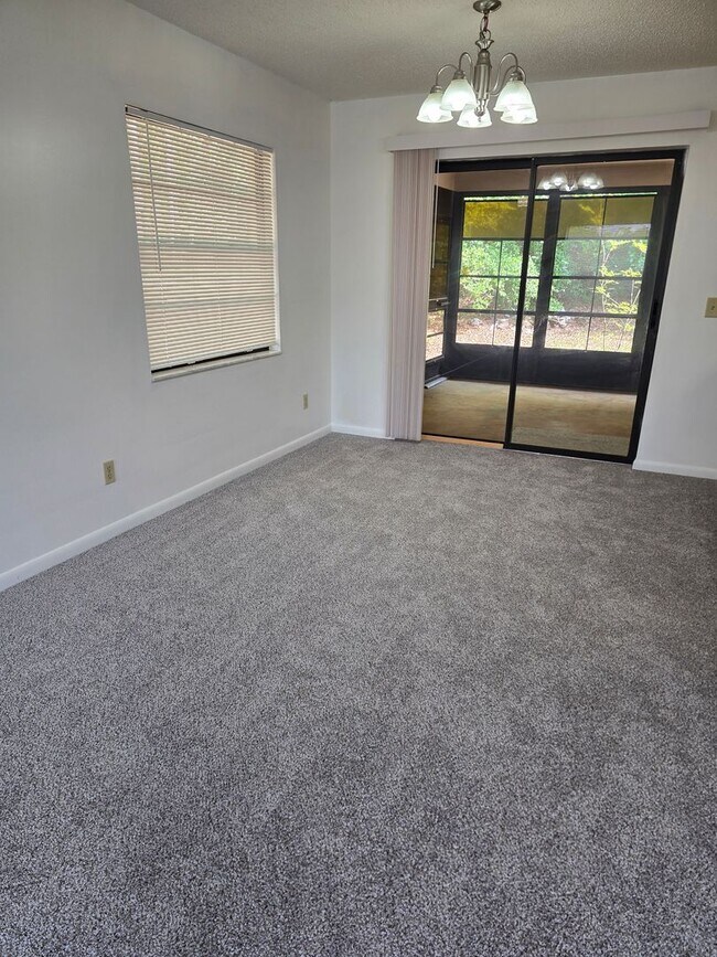 Foto del edificio - Spacious 3/2/2 in Citrus Springs!!!