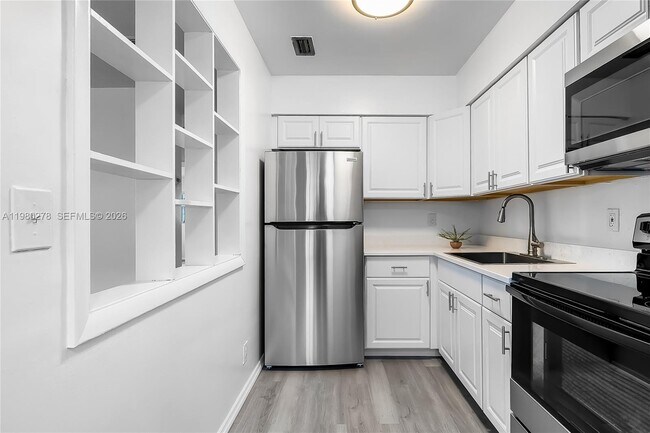 Foto del edificio - 2327 NW 52nd Ct