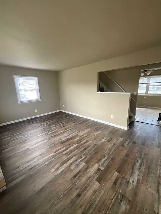 Living room - 217 Sunnydale St