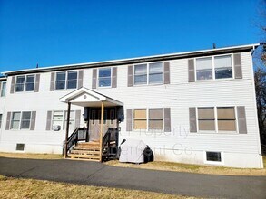 Building Photo - 10 Adams St