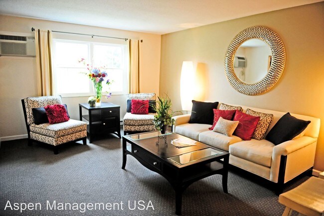 Foto del edificio - 2496 Tracy Rd