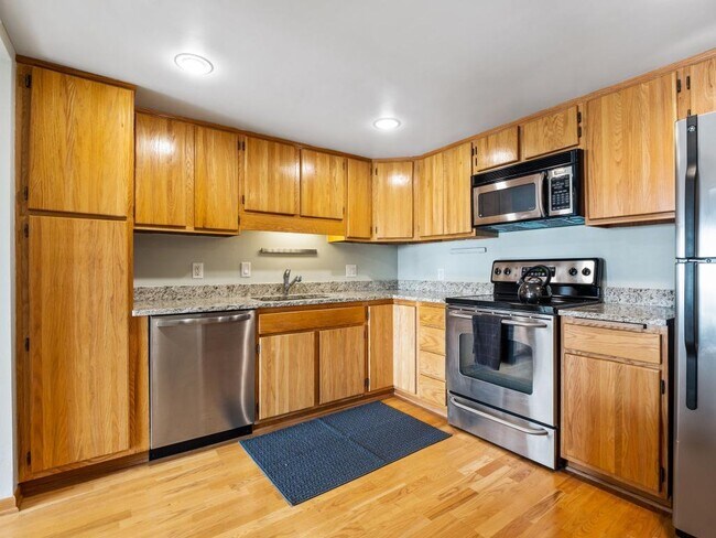Foto del edificio - 110 1st Ave NE