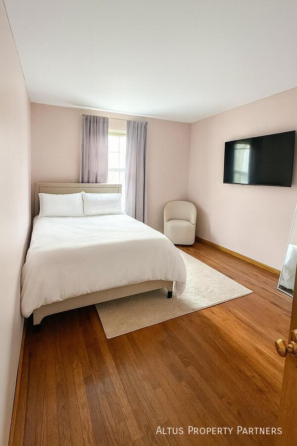 Building Photo - 1951 Spinnaker Ct