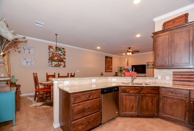 Interior Photo - Silver Horse Ranch