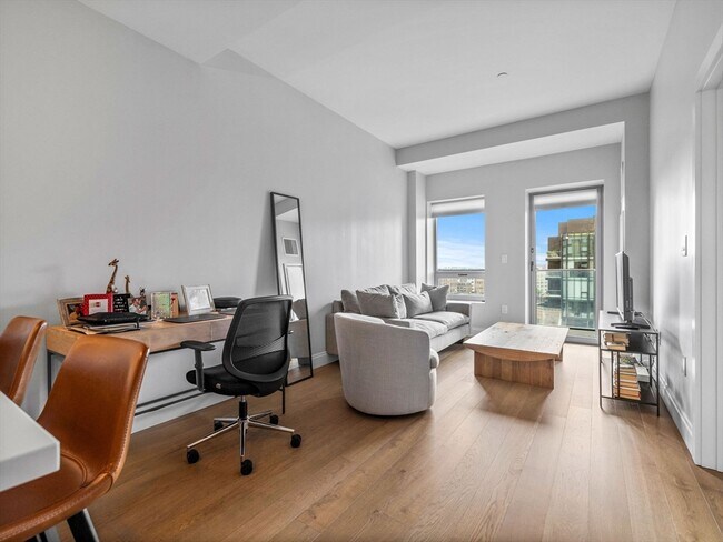 Foto del edificio - 100 Shawmut Ave