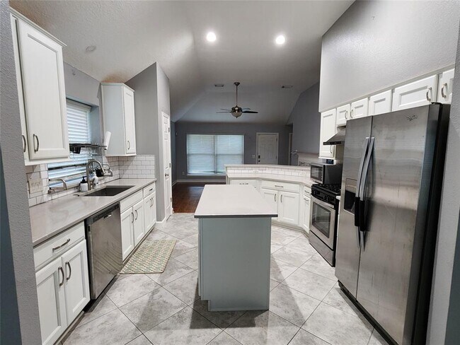 Foto del edificio - 12307 Elk Meadow Dr