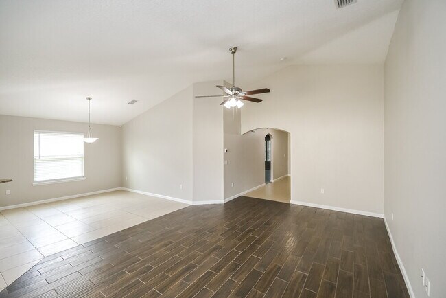 Foto del edificio - 3258 Hidden Meadows Ct