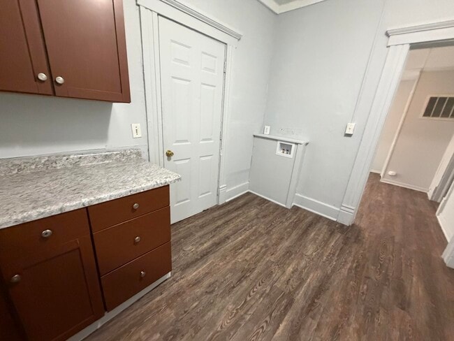 Building Photo - 1129-A Jackson-