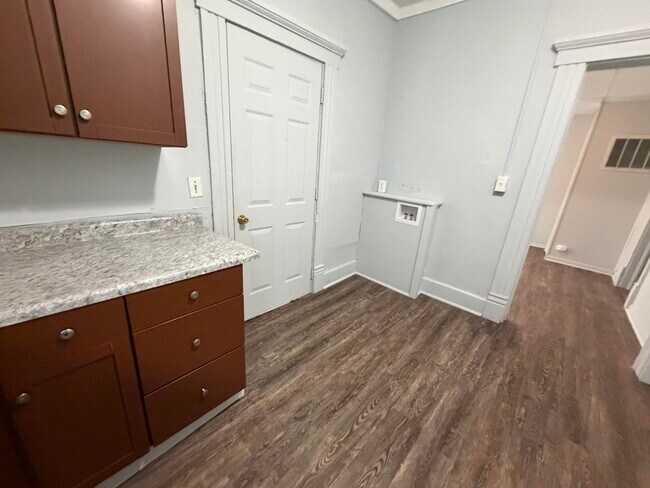 Foto del edificio - 1129-A Jackson-