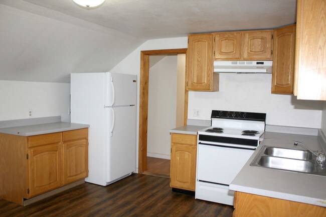 Building Photo - 330 S Asbury St
