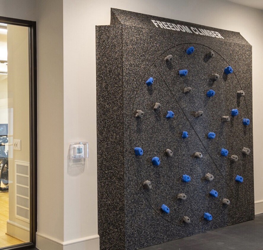 Foto del edificio - 401 W 25th St