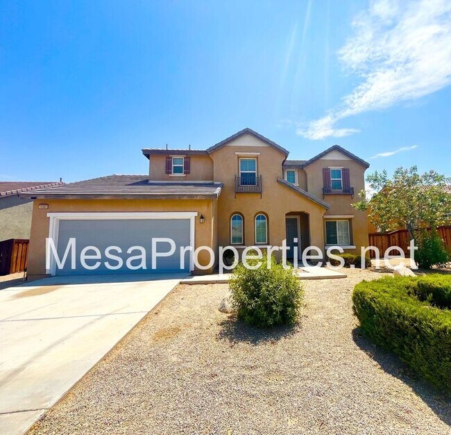 Building Photo - 10987 Mesa Linda St
