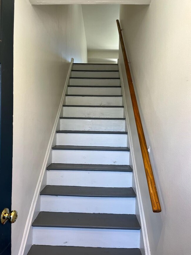 Building Photo - GWYNEDD CLUB 1BR CONDO AVAIL. IMMED.!