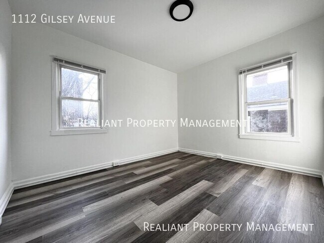 Building Photo - 1112 Gilsey Ave