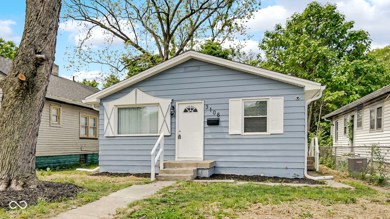 Primary Photo - 3106 N Harding St