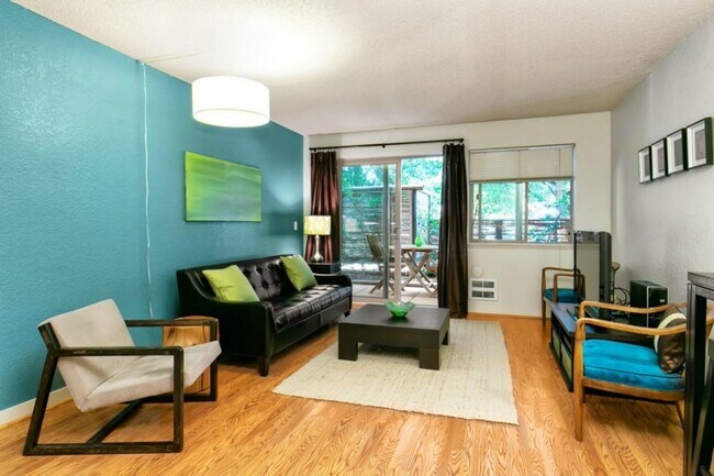 Foto del edificio - 275 W Roy St