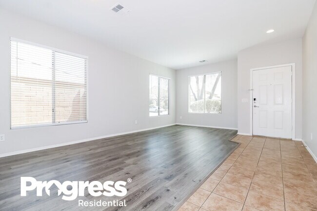 Foto del edificio - 4620 W Ellis St