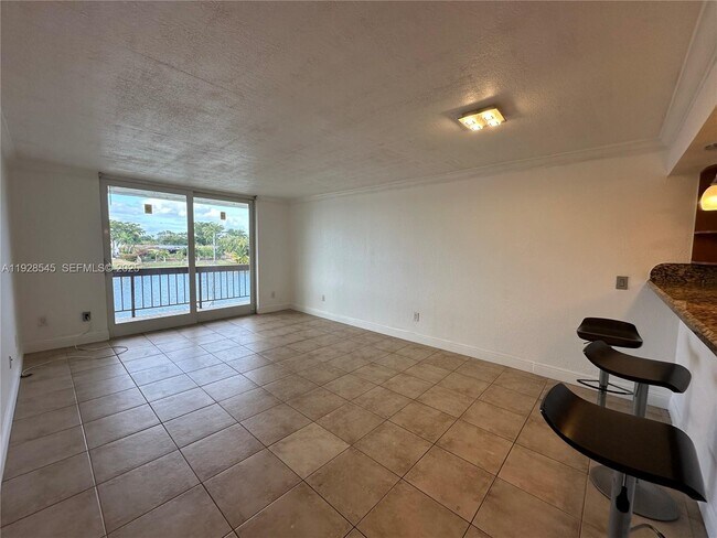 Foto del edificio - 8301 SW 142nd Ave