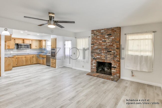 Foto del edificio - 12102 Brookhaven Park