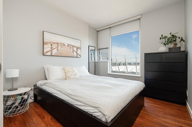 Building Photo - 821 Cambie St