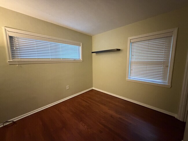 Foto del edificio - 701 SW 28 St