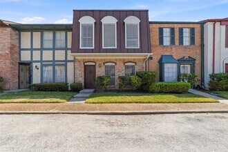 Building Photo - 7700 Creekbend Dr