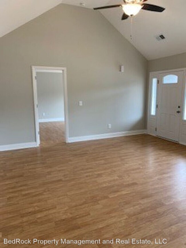Building Photo - 3 br, 2 bath House - 702 Ventura Court
