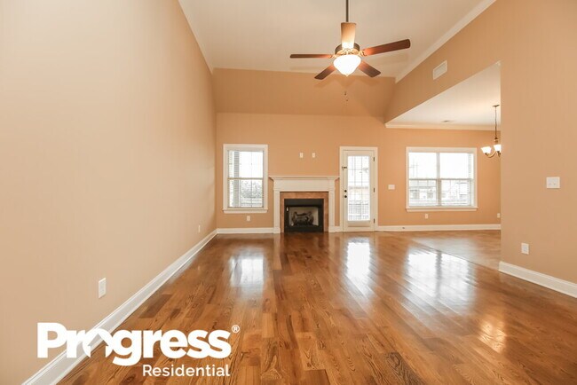 Building Photo - 1703 Drayton Dr