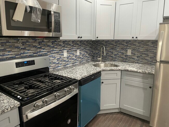Kitchen - 510 S 55th St