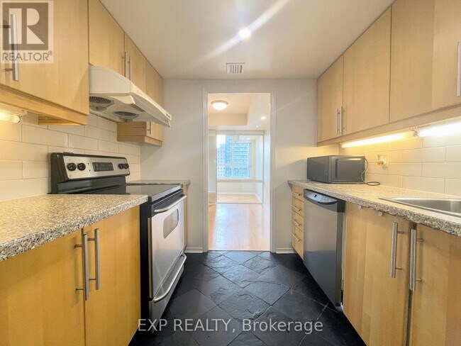 Photo du bâtiment - 717 Bay St.