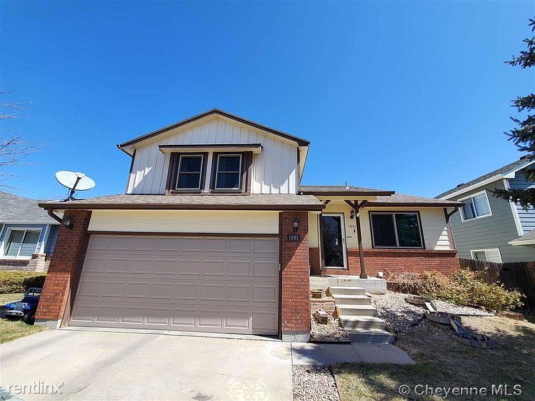 Foto principal - 3 br, 2 bath House - 2103 Warren Ave